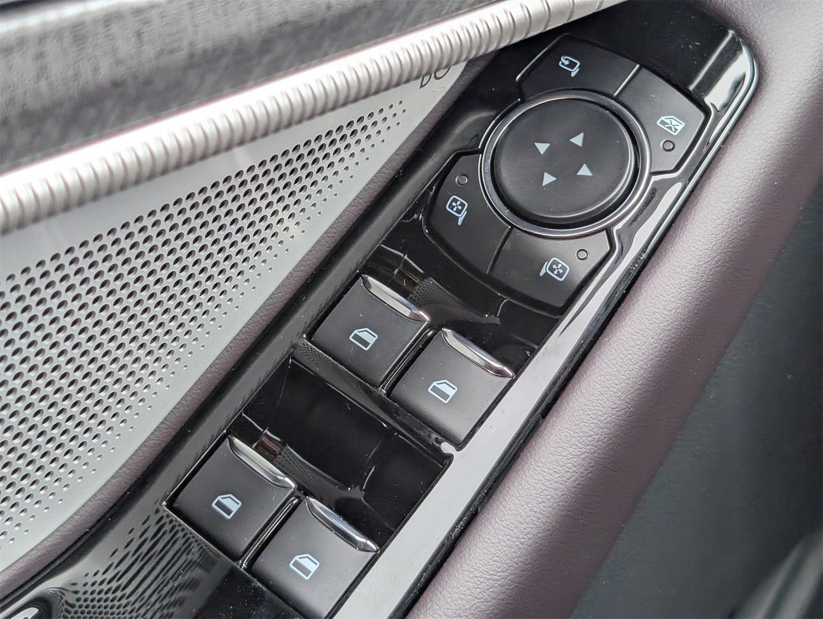 New 2026 Ford Explorer Platinum image 23