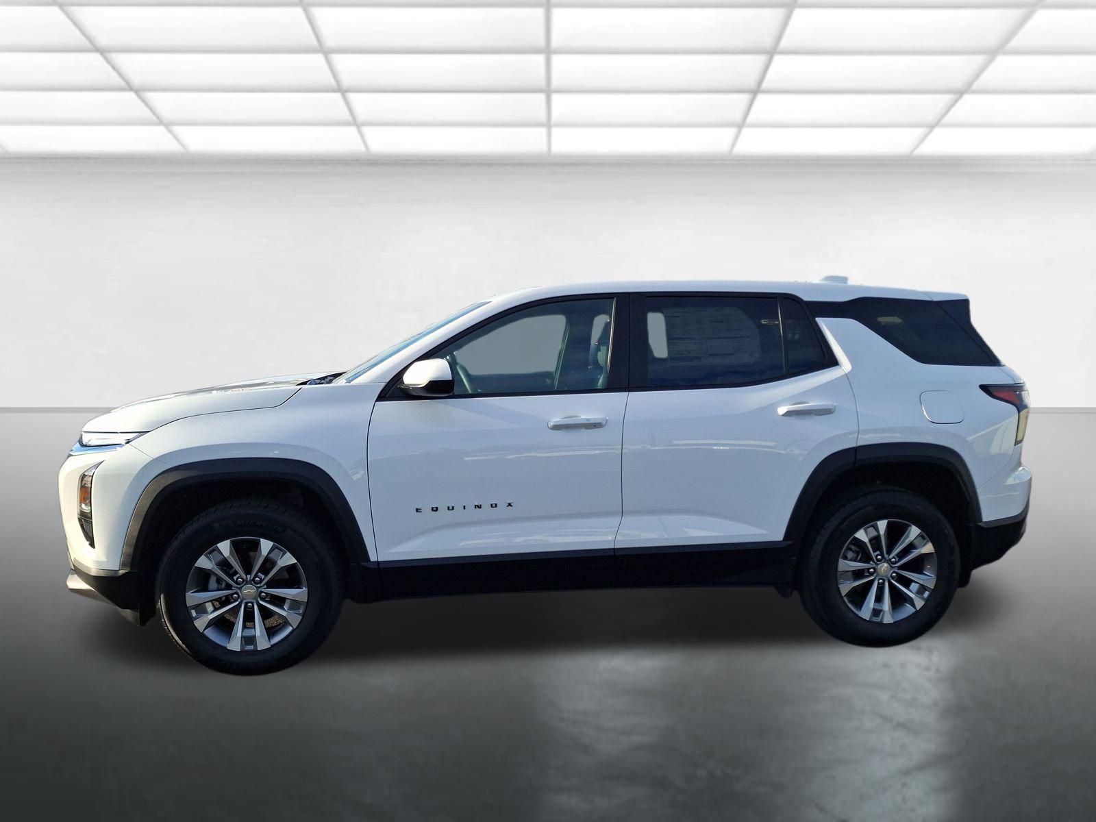 Used 2026 Chevrolet Equinox LT w/ Convenience Package II image 6