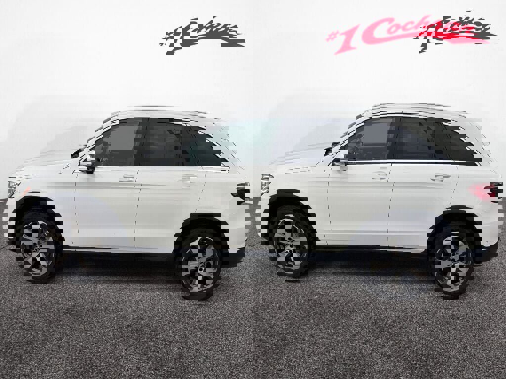 Certified 2022 Mercedes-Benz GLC 300 4MATIC image 4
