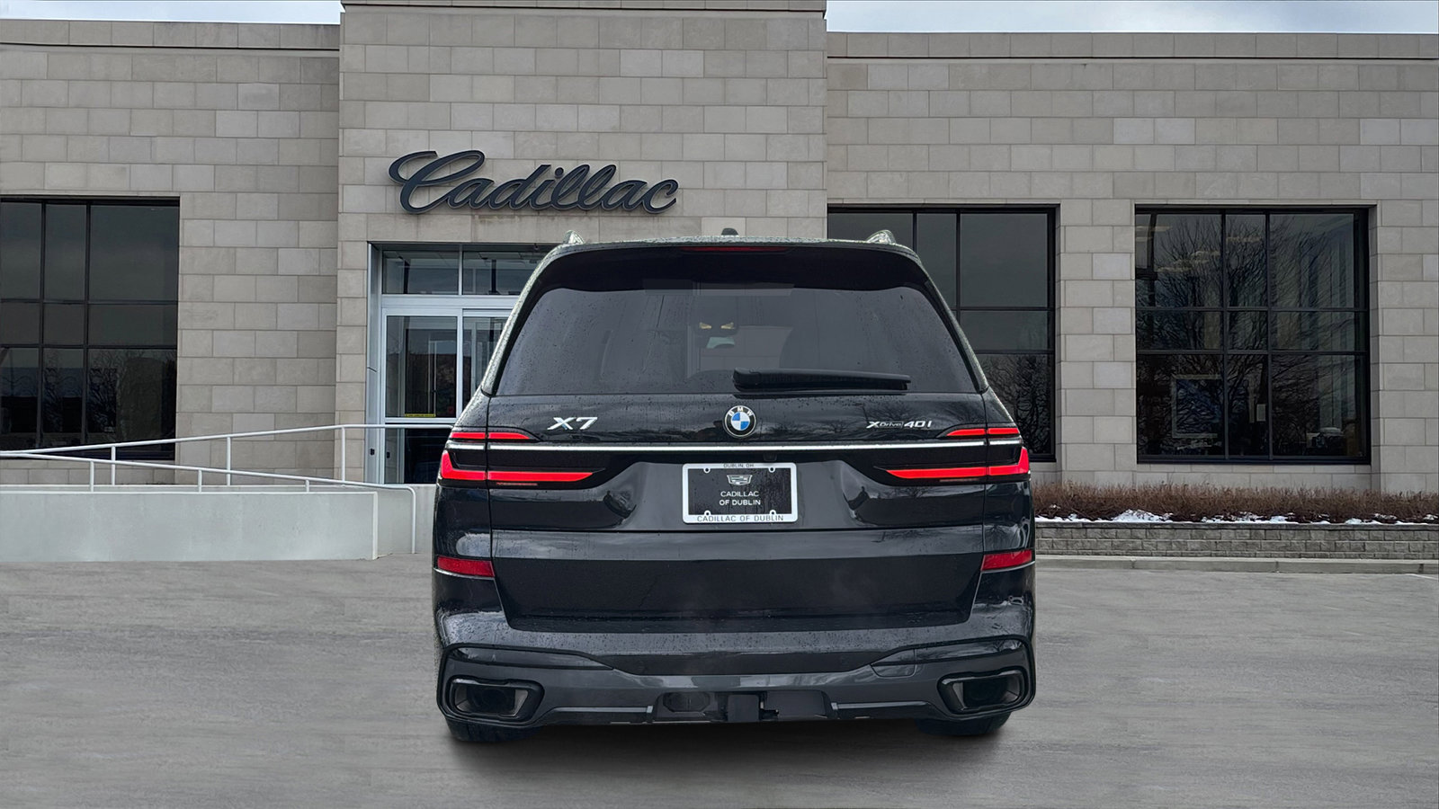 Used 2023 BMW X7 xDrive40i w/ Executive Package image 6