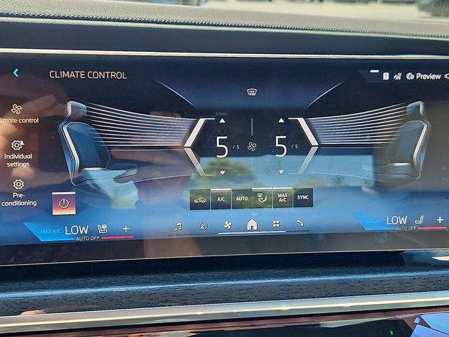 New 2025 BMW 760i xDrive image 27