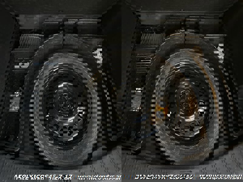 Used 2015 Ford Escape Titanium image 10