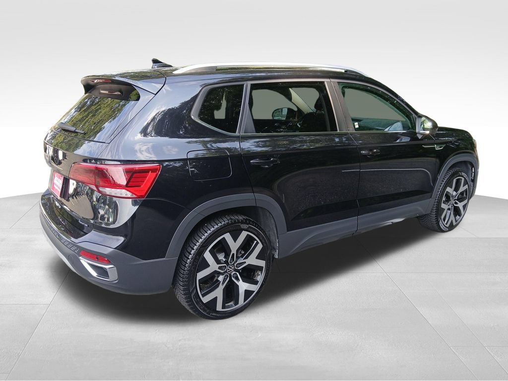 Used 2022 Volkswagen Taos SEL w/ Panoramic Sunroof Package AWD/4WD image 7