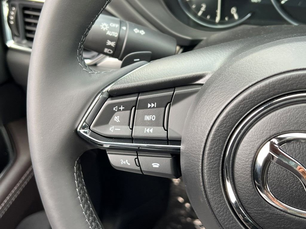 New 2025 MAZDA CX-5 Signature image 25
