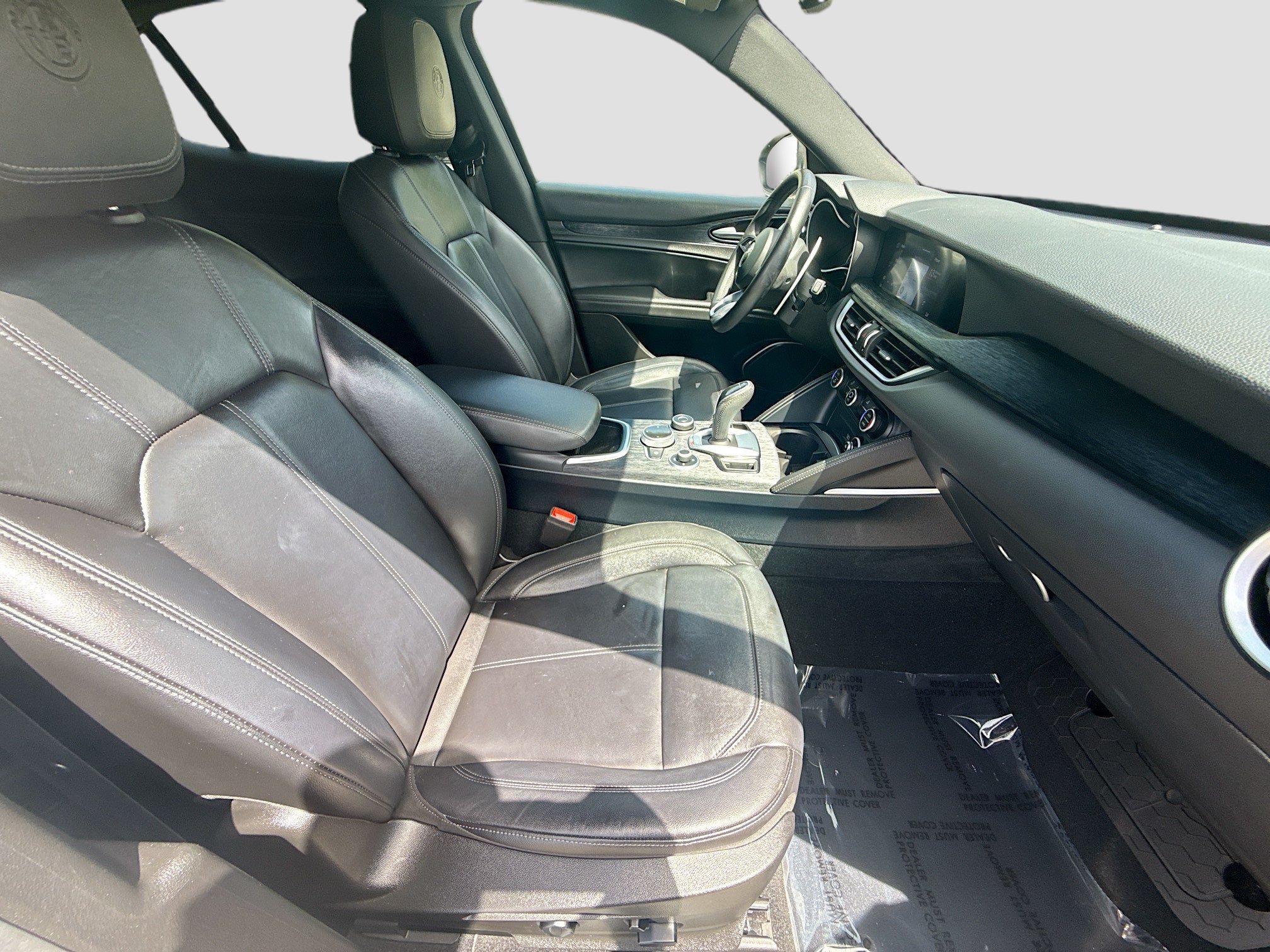 Used 2023 Alfa Romeo Stelvio Sprint RWD image 29