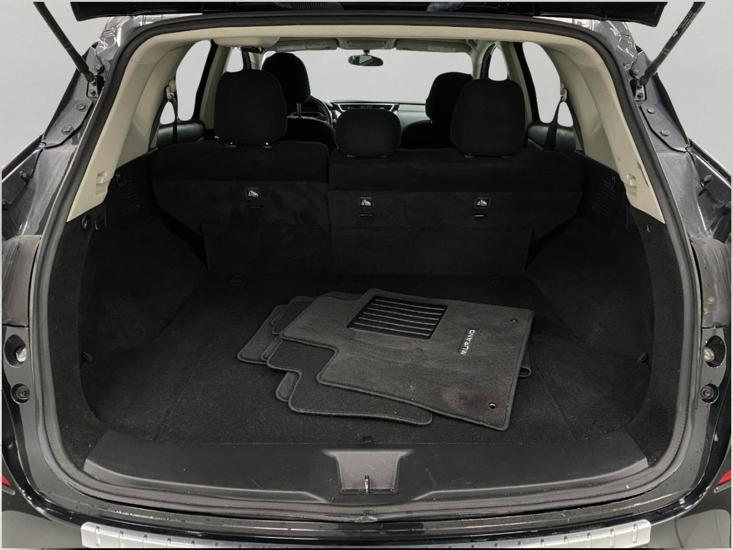 Used 2019 Nissan Murano S image 7