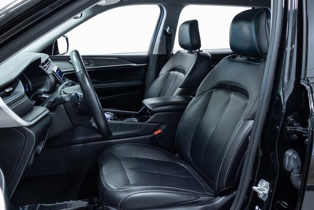 Used 2022 Jeep Grand Cherokee L Limited image 20