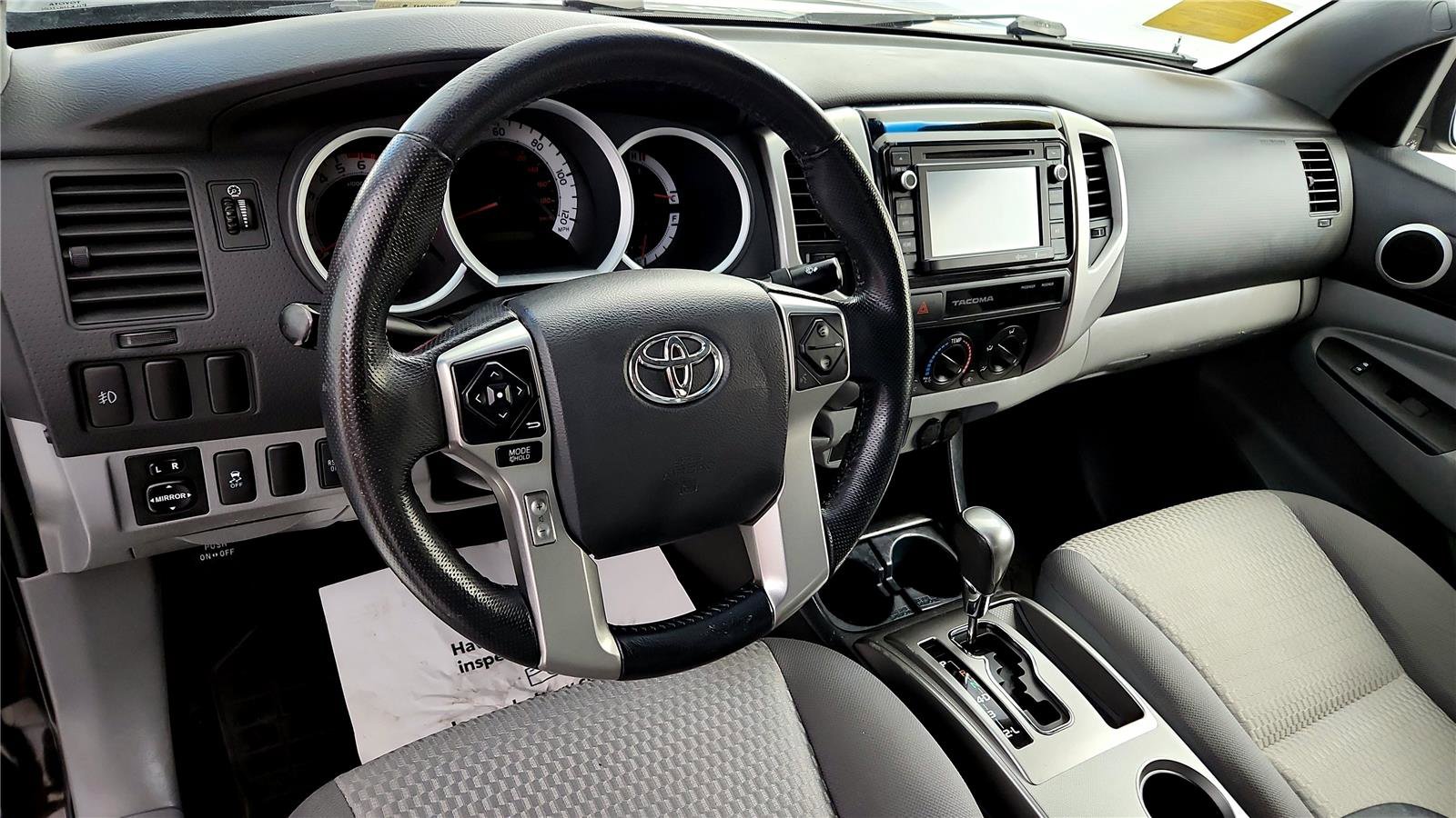 Used 2015 Toyota Tacoma 4x4 Double Cab image 36