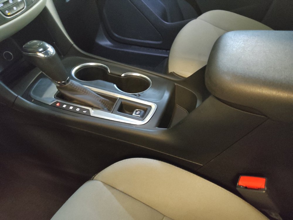 Used 2018 Chevrolet Equinox LT image 26