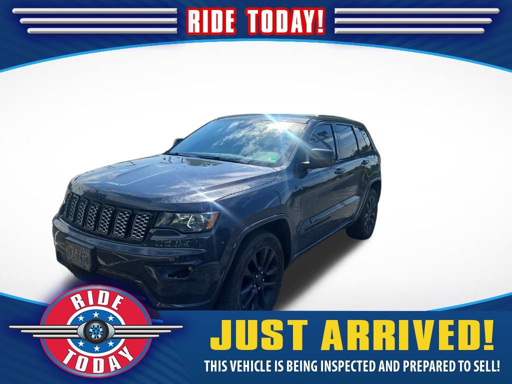 Used 2018 Jeep Grand Cherokee Altitude AWD/4WD image 1