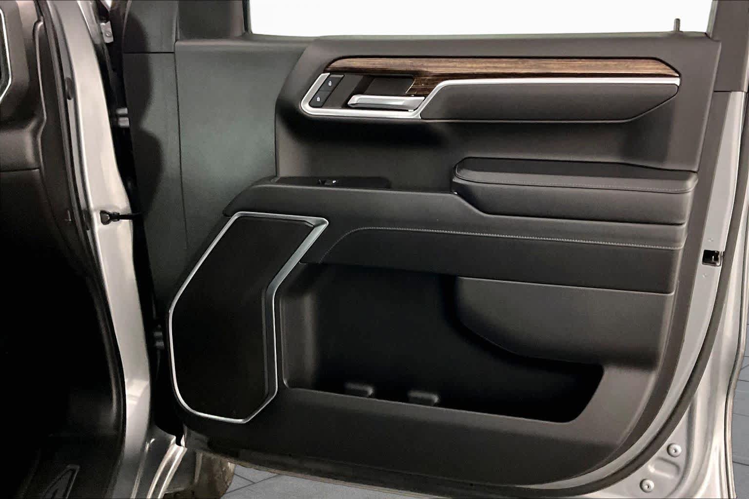 Used 2024 GMC Sierra 1500 Elevation RWD image 21