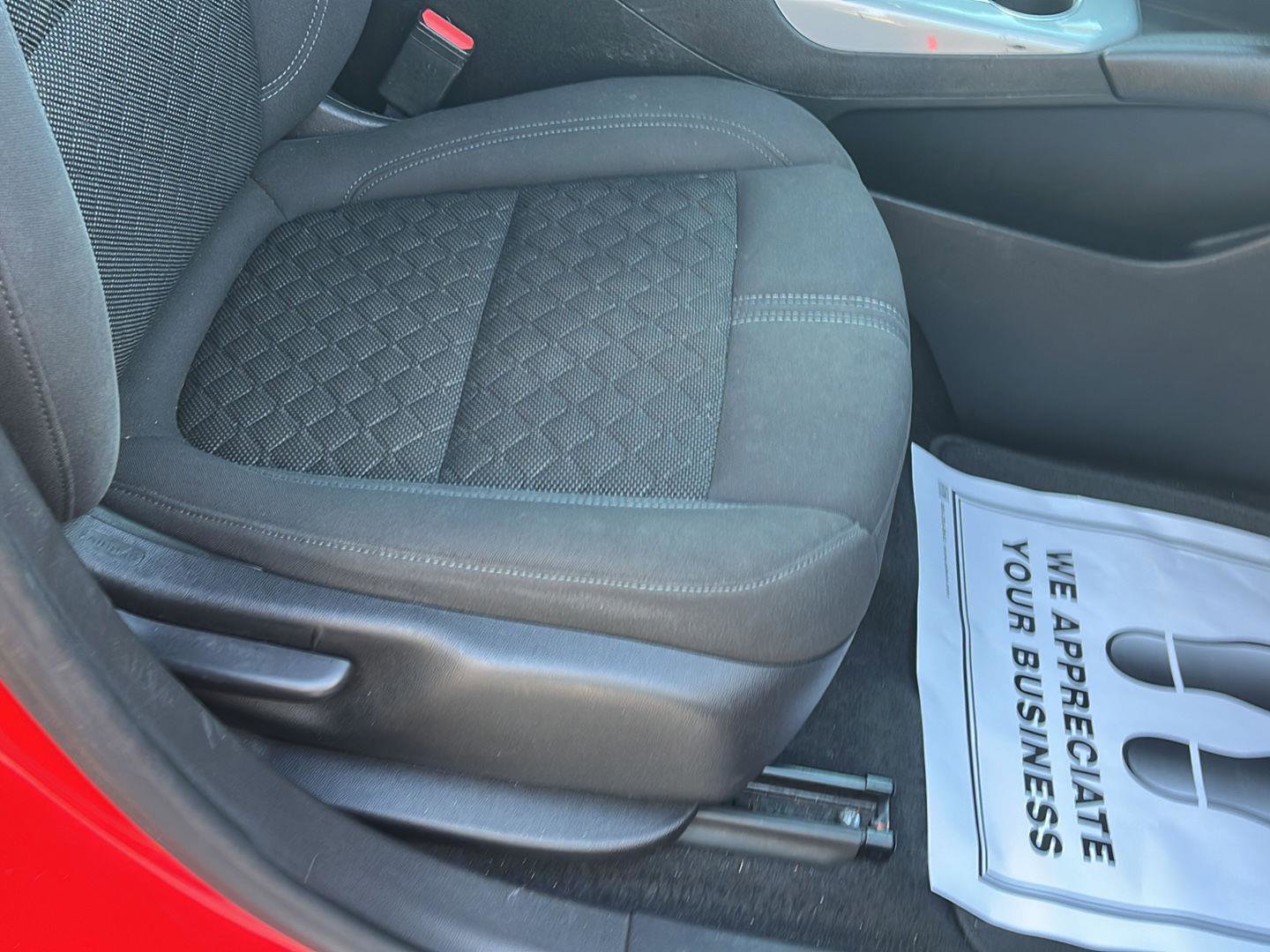 Used 2021 Chevrolet Blazer LT image 30