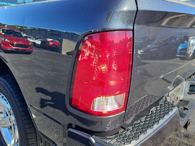 Used 2018 RAM 1500 Express w/ Express Value Package AWD/4WD image 35