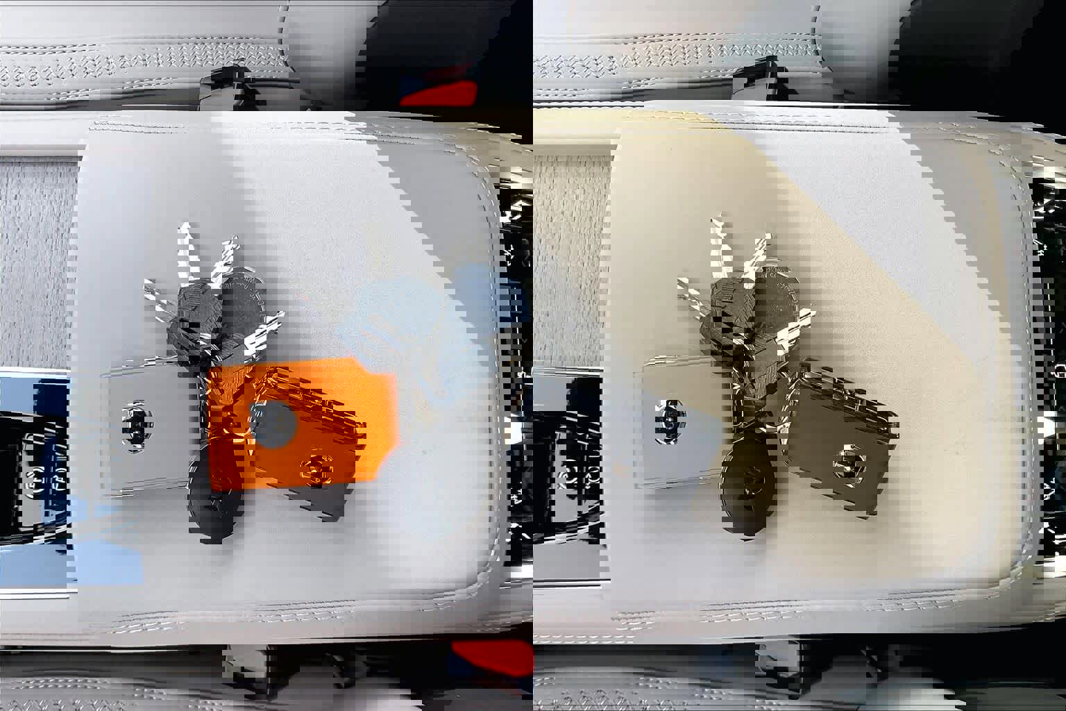 Used 2025 Volvo XC90 B5 Core w/ Protection Package Premier image 14