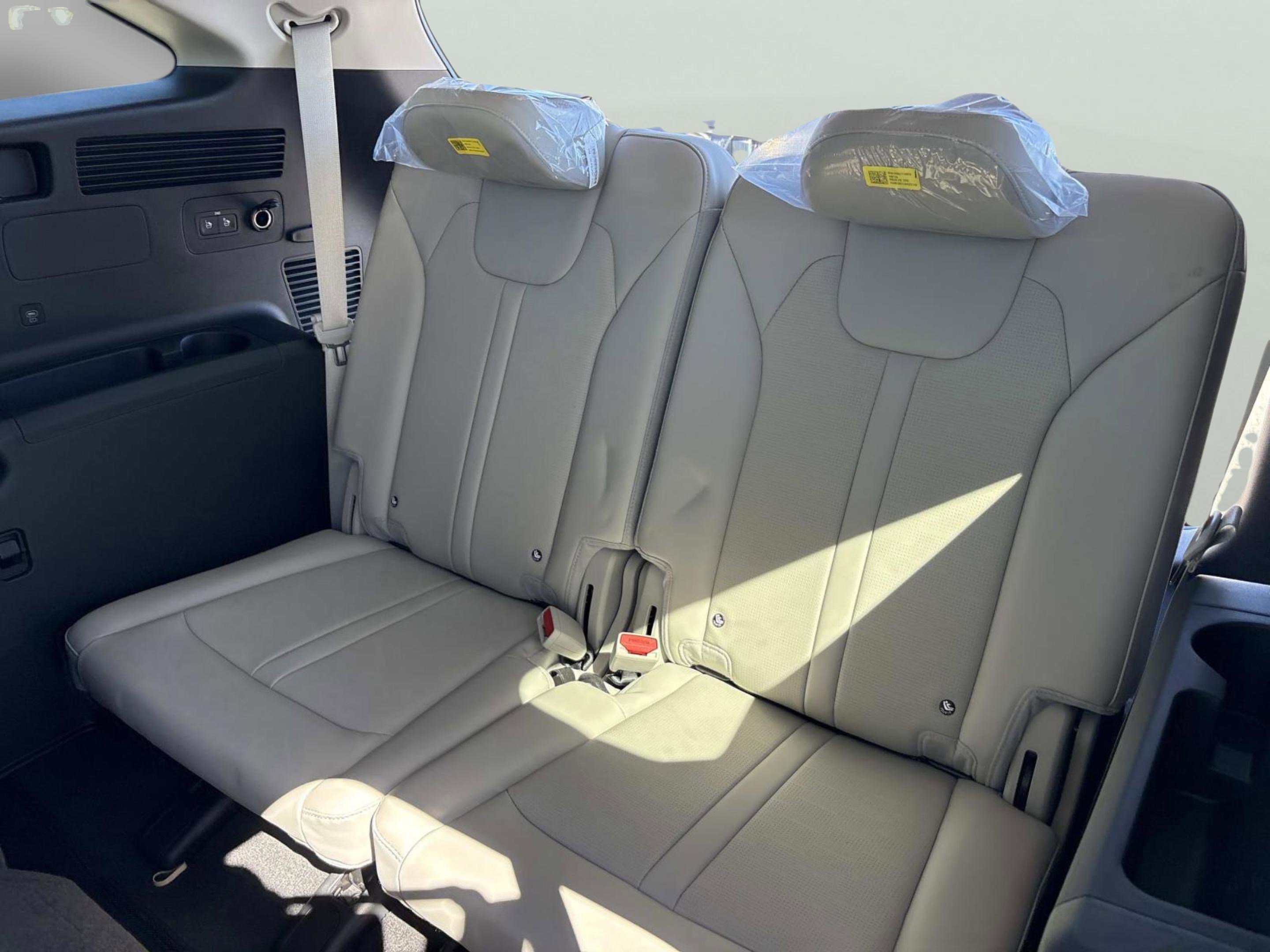 New 2026 Kia Sorento EX image 19