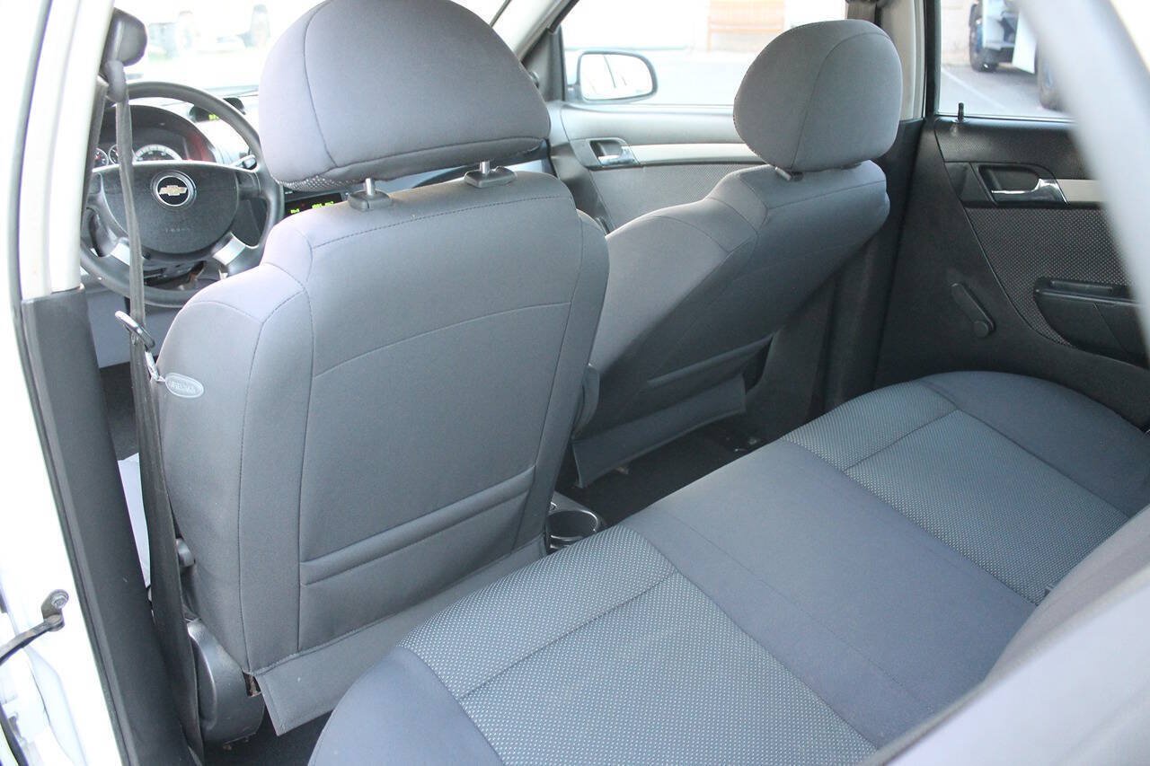 Used 2007 Chevrolet Aveo LS FWD image 25