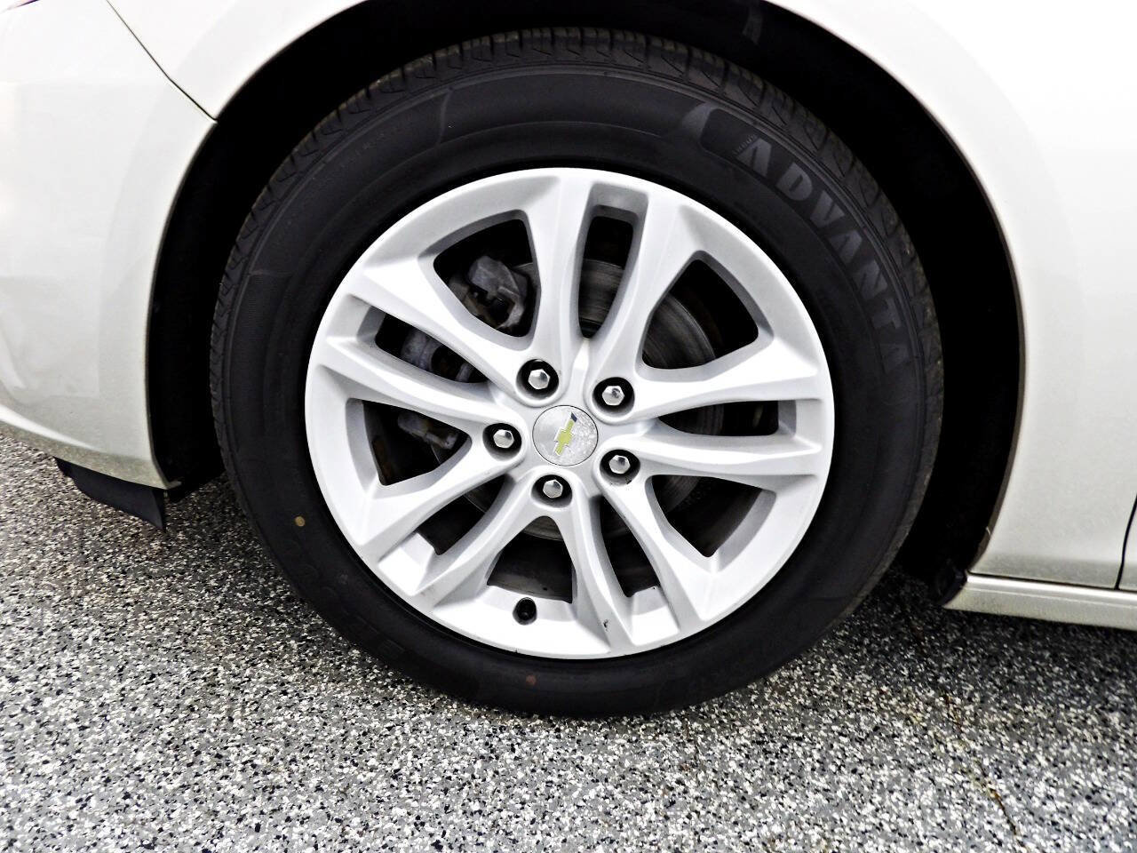 Used 2016 Chevrolet Malibu Hybrid w/ Leather Package image 18