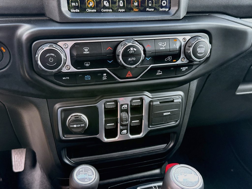 Certified 2023 Jeep Wrangler Unlimited Sahara AWD/4WD image 17