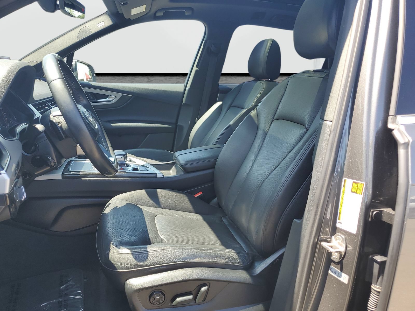 Used 2018 Audi Q7 2.0T Premium Plus w/ Premium Plus Package AWD/4WD image 19