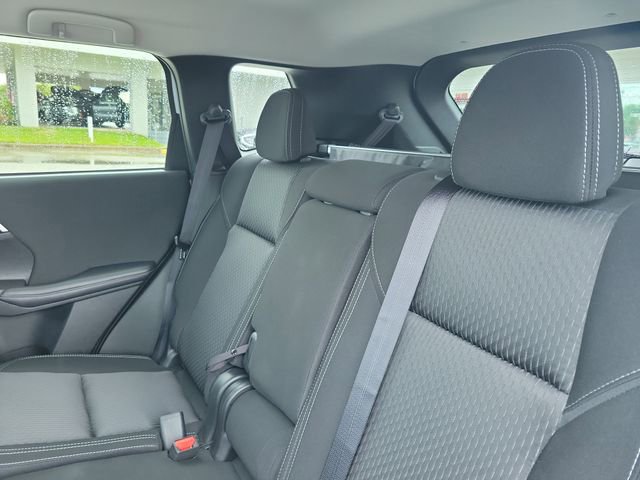 Used 2025 Mitsubishi Outlander ES FWD image 11