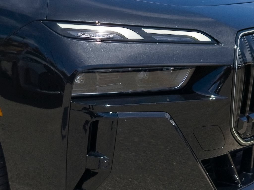 New 2026 BMW 740i w/ Premium Package RWD image 6