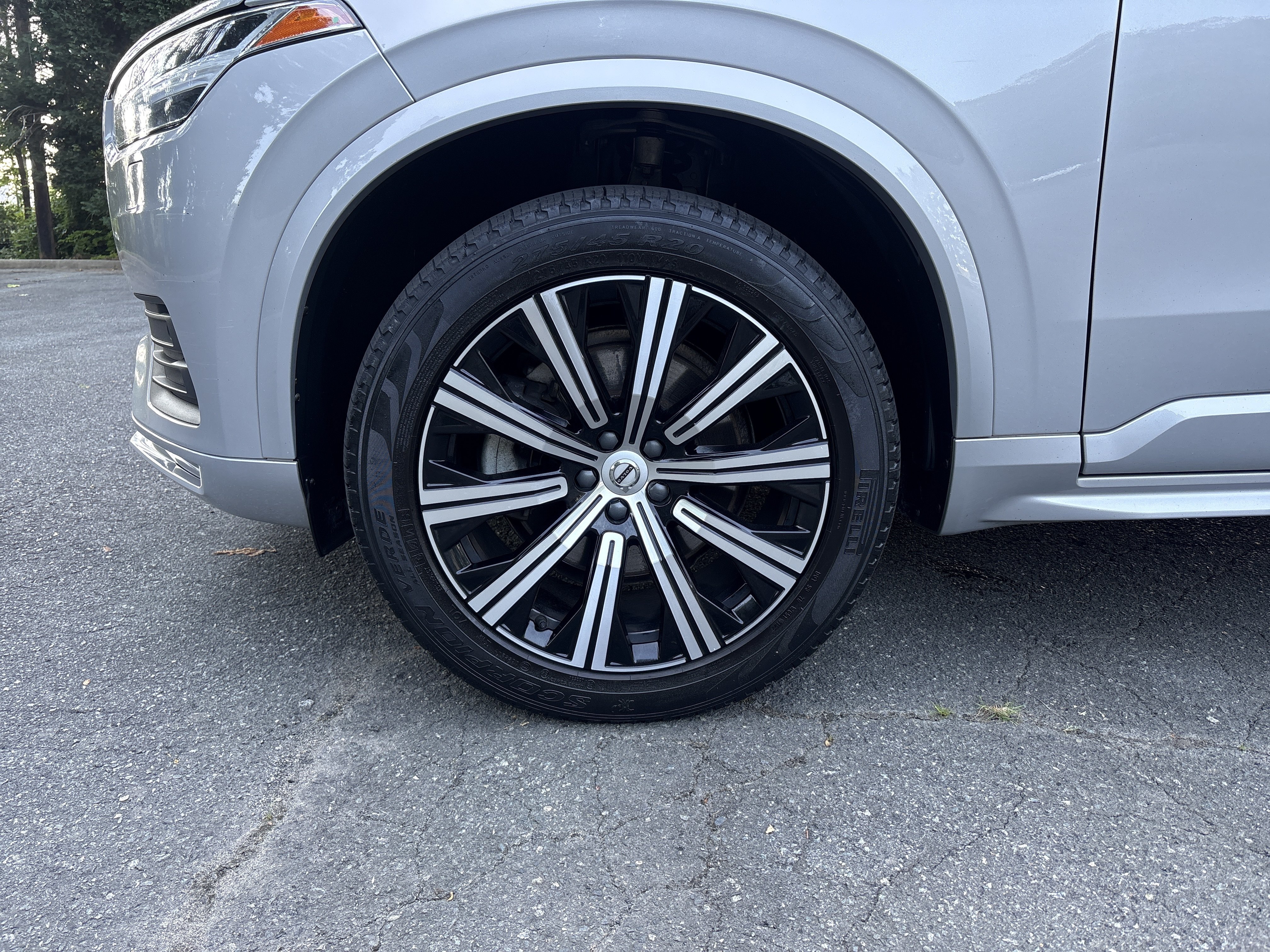Used 2023 Volvo XC90 B5 Core w/ Protection Package Premier AWD/4WD image 8