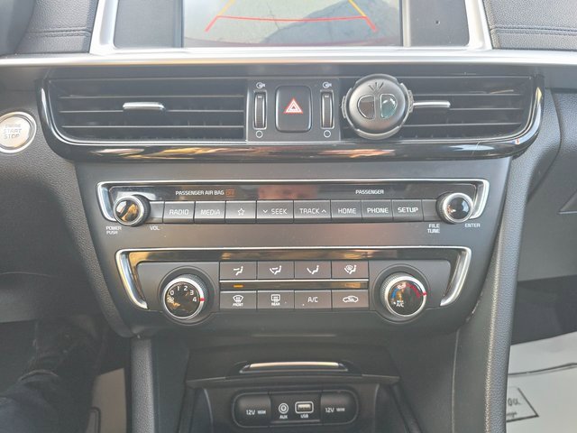 Used 2020 Kia Optima SE image 17