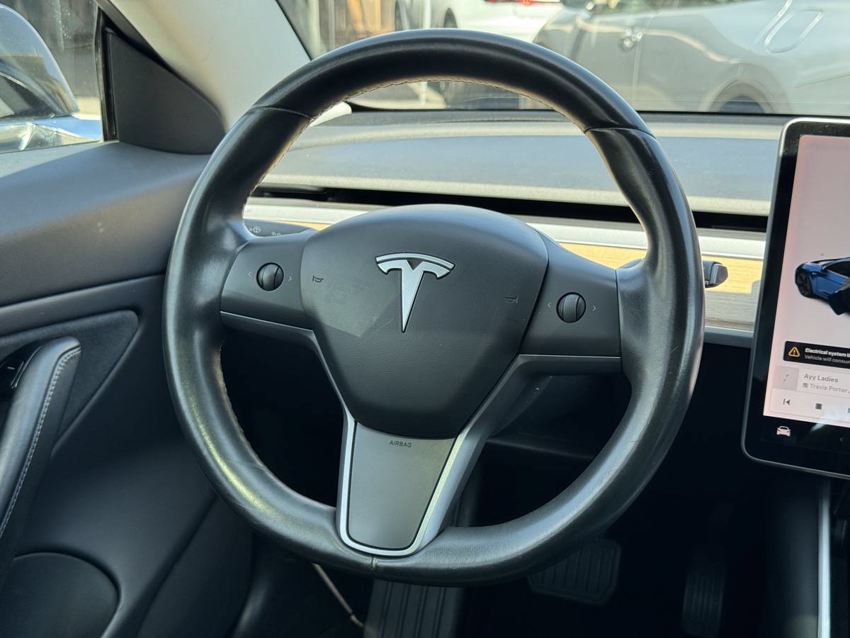 Used 2019 Tesla Model 3 Standard Range RWD image 26