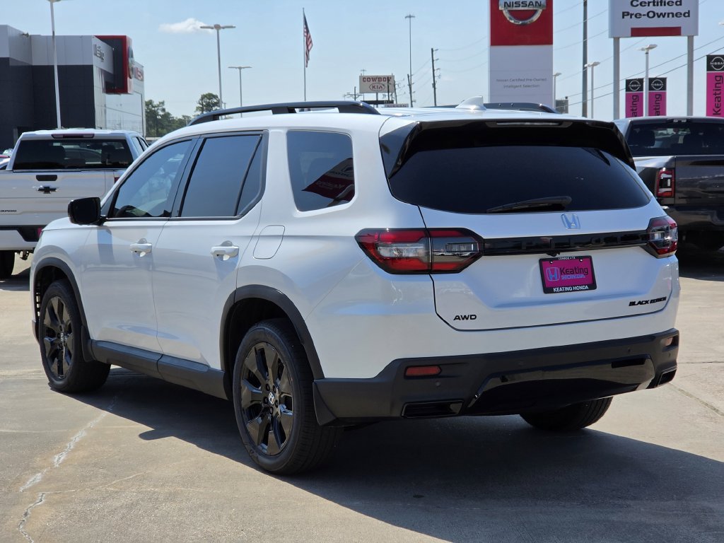 New 2026 Honda Pilot Black Edition image 4
