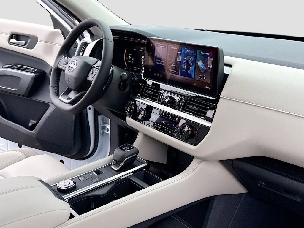 New 2026 Nissan Pathfinder SL AWD/4WD image 5