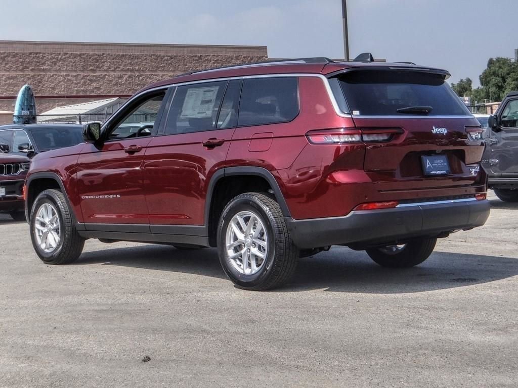 New 2023 Jeep Grand Cherokee L Laredo w/ Trailer Tow Group (B) image 3