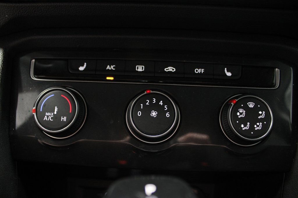 Used 2022 Volkswagen Tiguan S image 33