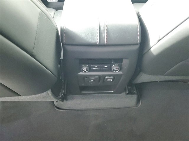 Used 2022 Chevrolet Traverse RS image 15