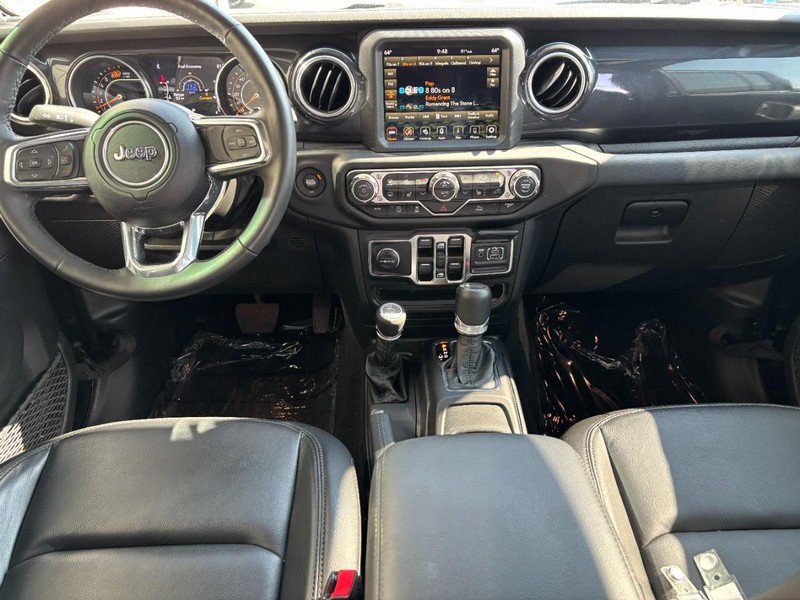 Used 2023 Jeep Wrangler Unlimited Sahara AWD/4WD image 14