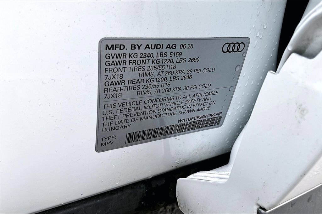 Used 2025 Audi Q3 2.0T Premium w/ Convenience Package image 19