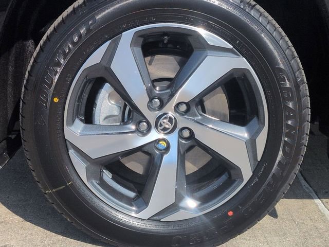 New 2025 Toyota RAV4 SE image 10