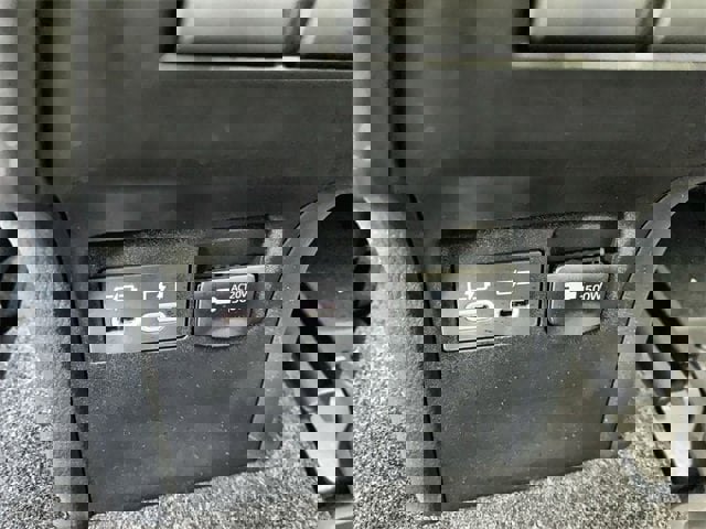 New 2025 Toyota Prius Plug-In Hybrid image 33