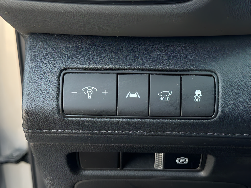 Used 2021 Hyundai Santa Fe SEL w/ Convenience + Premium Package FWD image 21