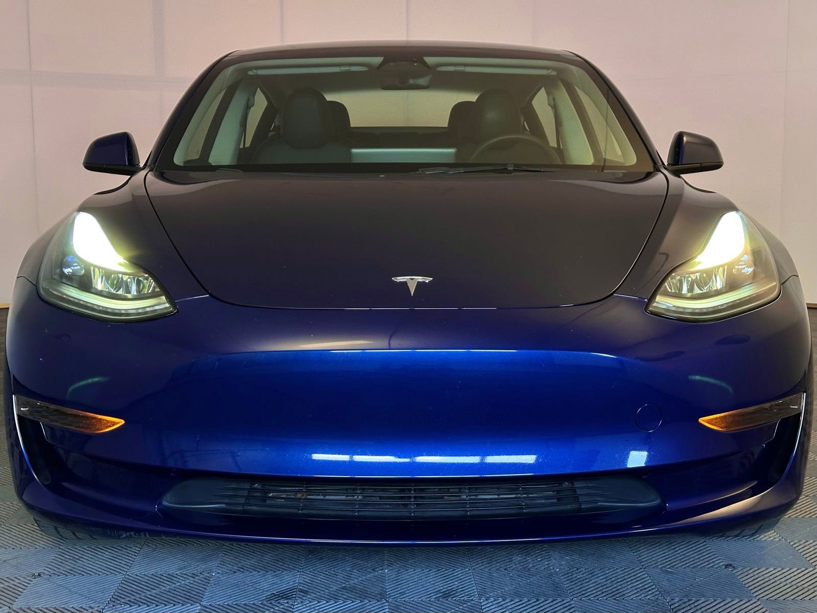 Used 2023 Tesla Model 3 Standard Range RWD image 19