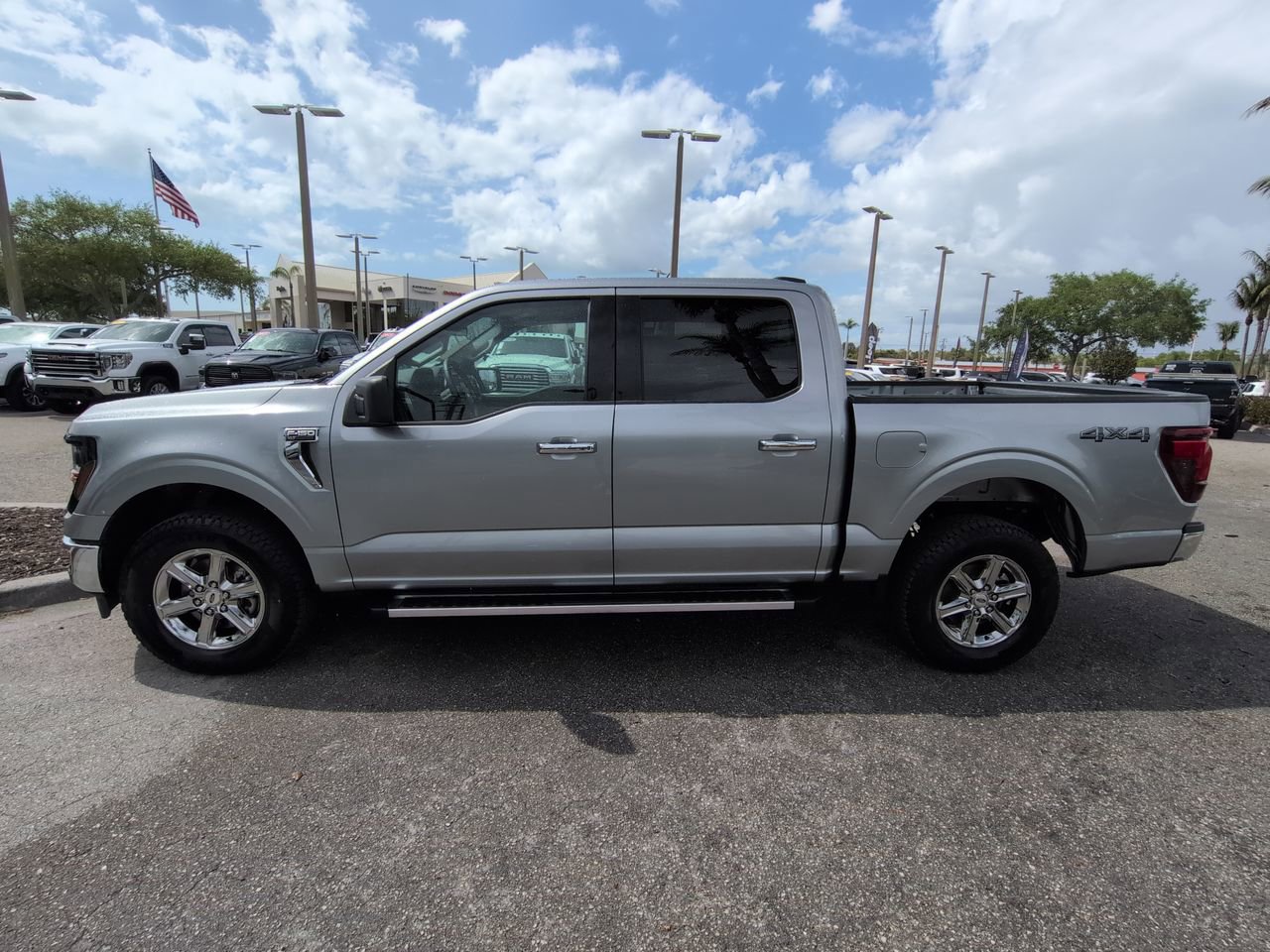 Used 2025 Ford F150 XLT w/ Equipment Group 301A Standard image 8
