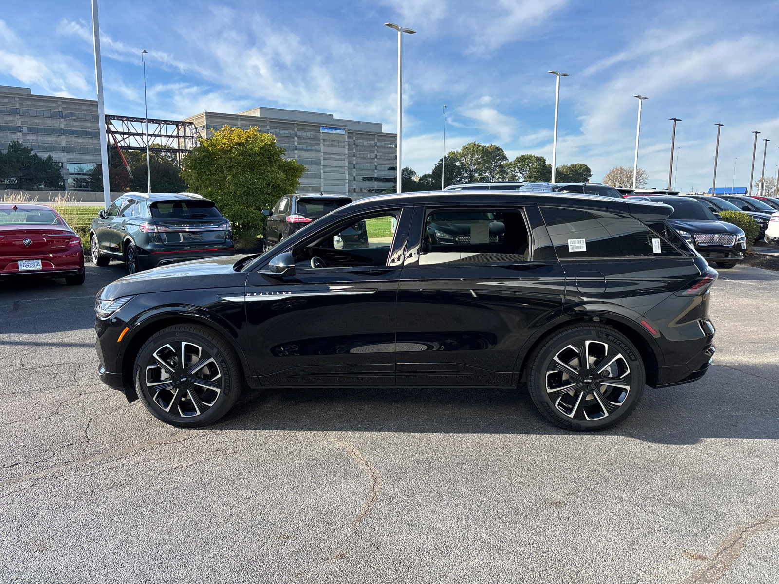 New 2026 Lincoln Nautilus Reserve image 4