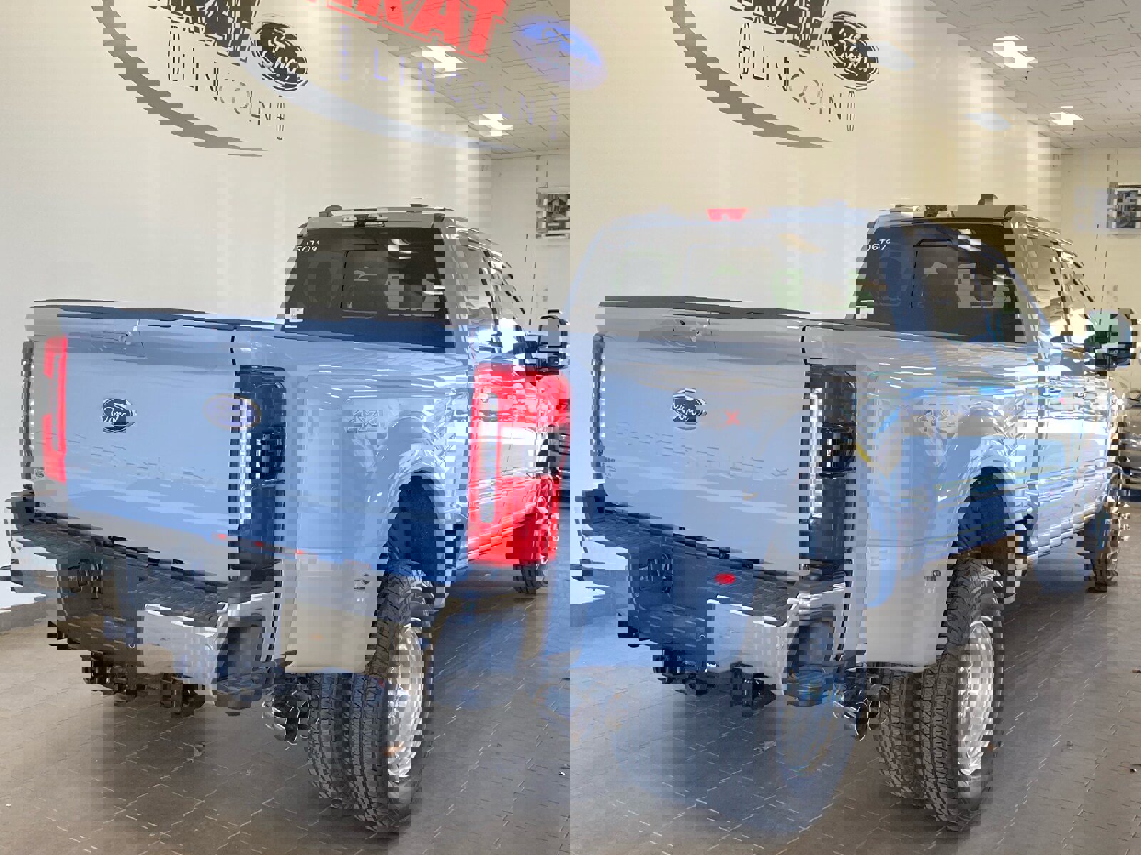 New 2026 Ford F350 Lariat w/ Lariat Ultimate Package image 7