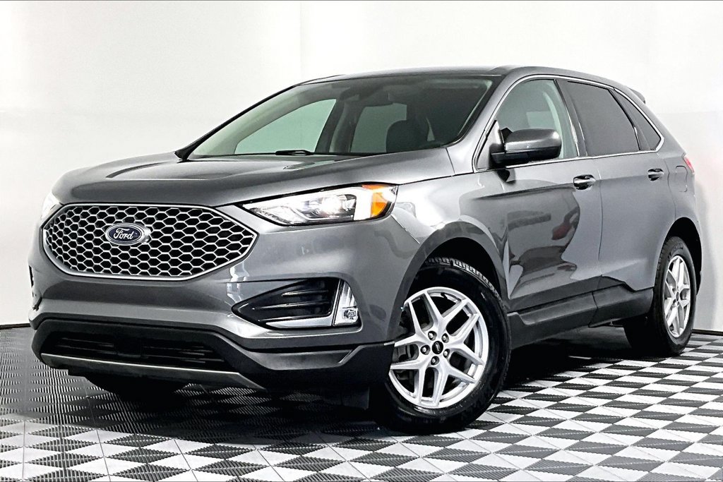 Used 2024 Ford Edge SEL w/ Convenience Package AWD/4WD image 2