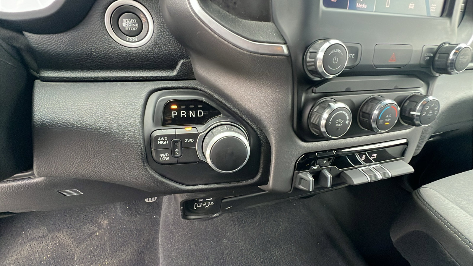 Used 2024 RAM 2500 Big Horn w/ Bed Utility Group image 31