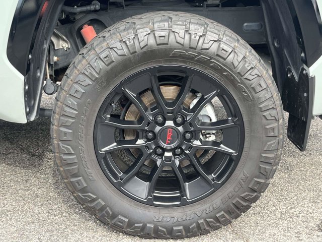 Used 2024 Toyota Tundra Platinum w/ TRD Off-Road Package AWD/4WD image 11