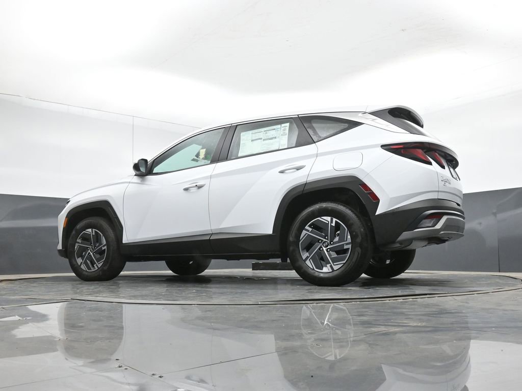 New 2026 Hyundai Tucson Blue SE image 12