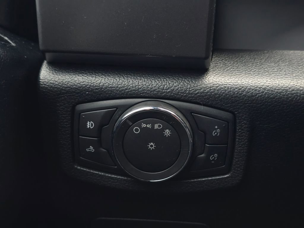 Used 2016 Ford F150 XLT w/ Equipment Group 302A Luxury image 31