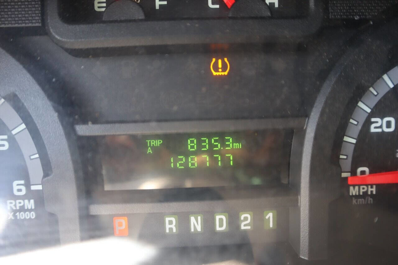 Used 2011 Ford E-250 and Econoline 250 w/ PWR Group image 12