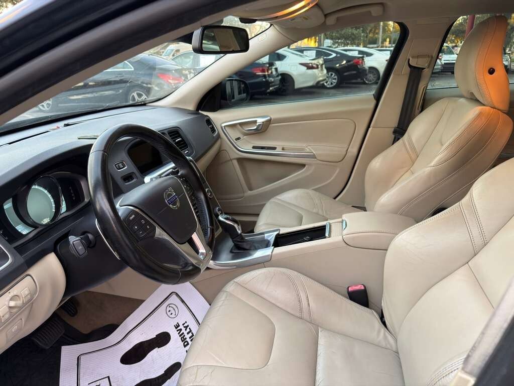 Used 2014 Volvo S60 T5 image 11