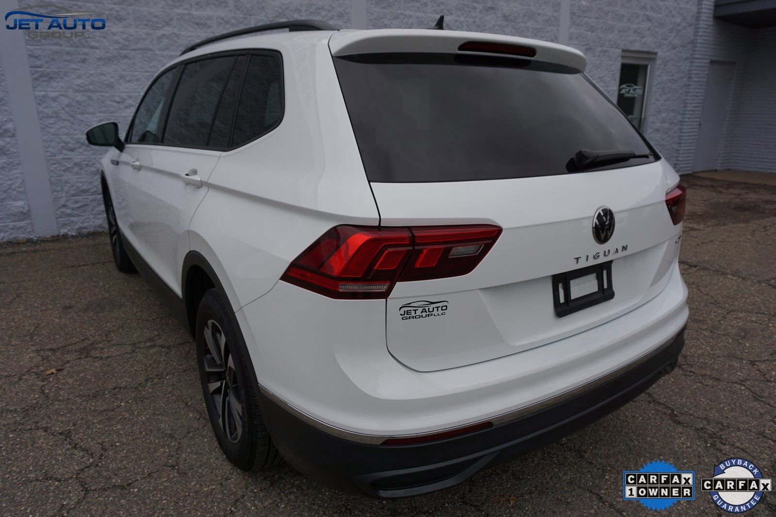 Used 2024 Volkswagen Tiguan S image 9